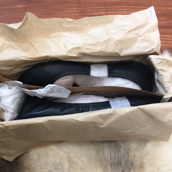 NWB Lucky Brand Emmie Flats - Picture 7 of 8